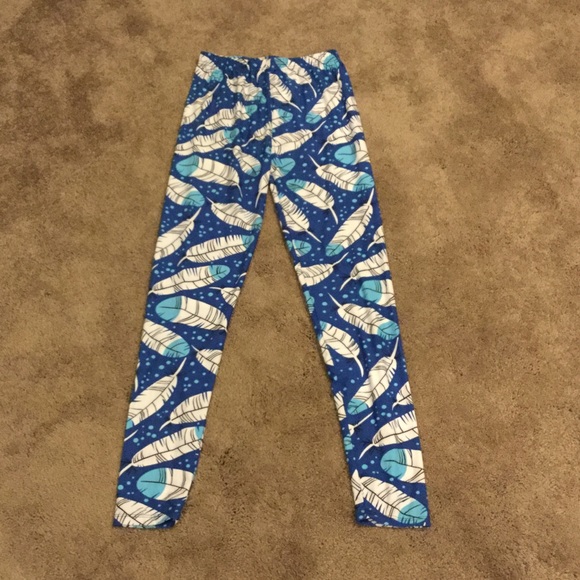 NWOT Blue Feather Patterned Leggings - Picture 3 of 4